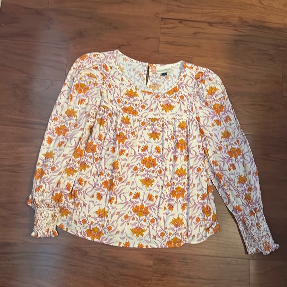 Universal thread top